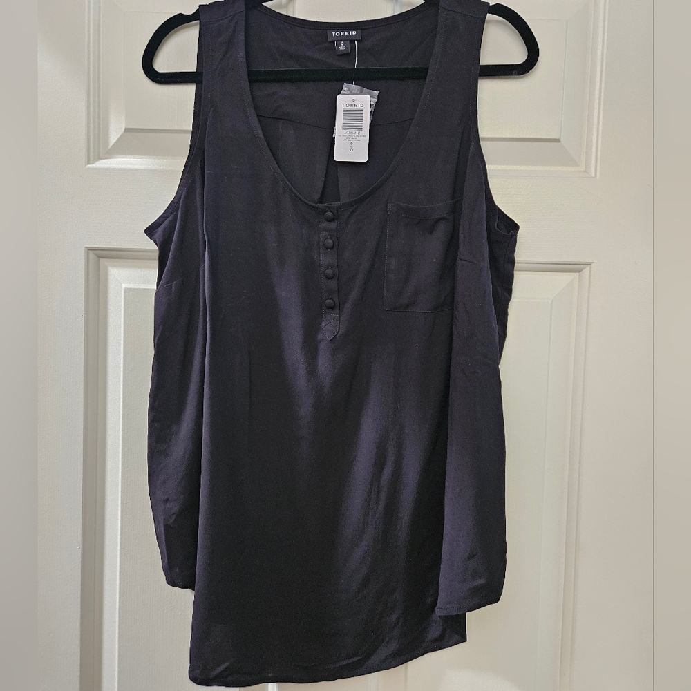 Torrid Challis Henley Pocket Sleeveless Tank